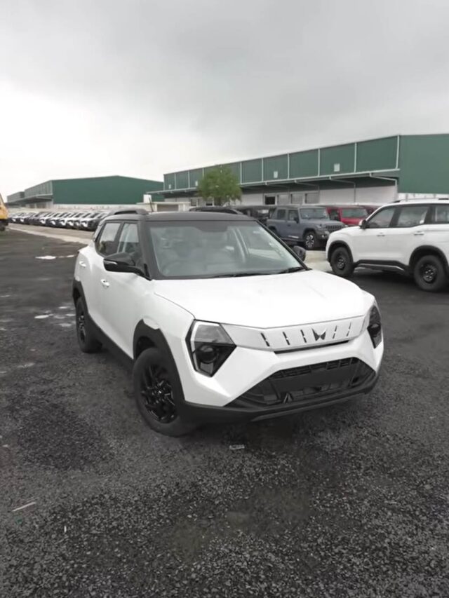 Mahindra XUV 3XO RevvX